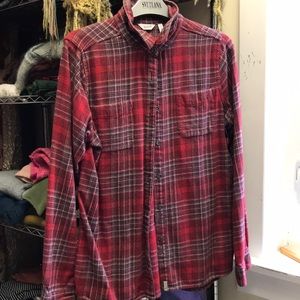 Women’s flannel button shirt